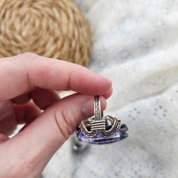Vintage Cobalt Blue Heay Blown Glass Wire Wrapped Handmade Ring - Picture 4 of 10